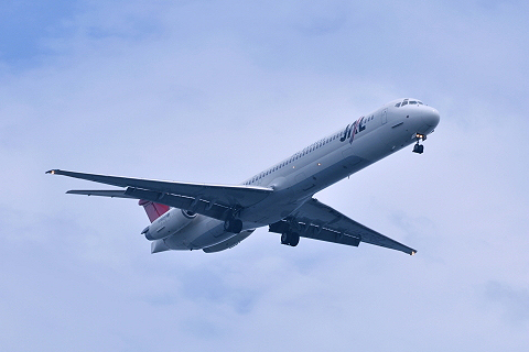 08_MD-81_JAL(JA8262).jpg